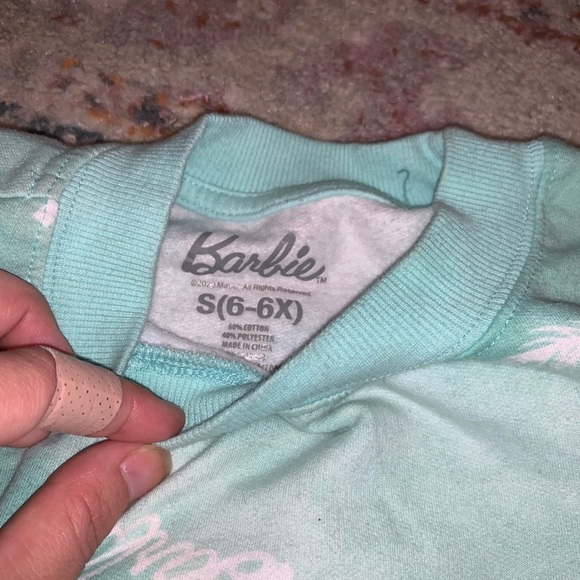 H&M and Barbie Girls Size 5-6 Crewneck Sweatshirts Gently Used Deer Fawn - Picture 5 of 6